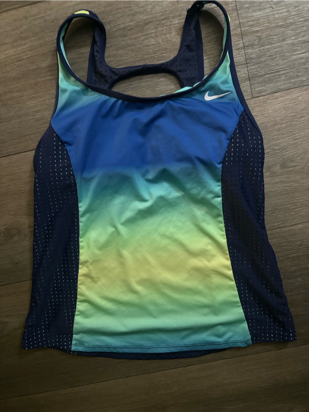 Nike Women’s Medium Ombré Racerback Athletic Tank Top Blue Aqua
